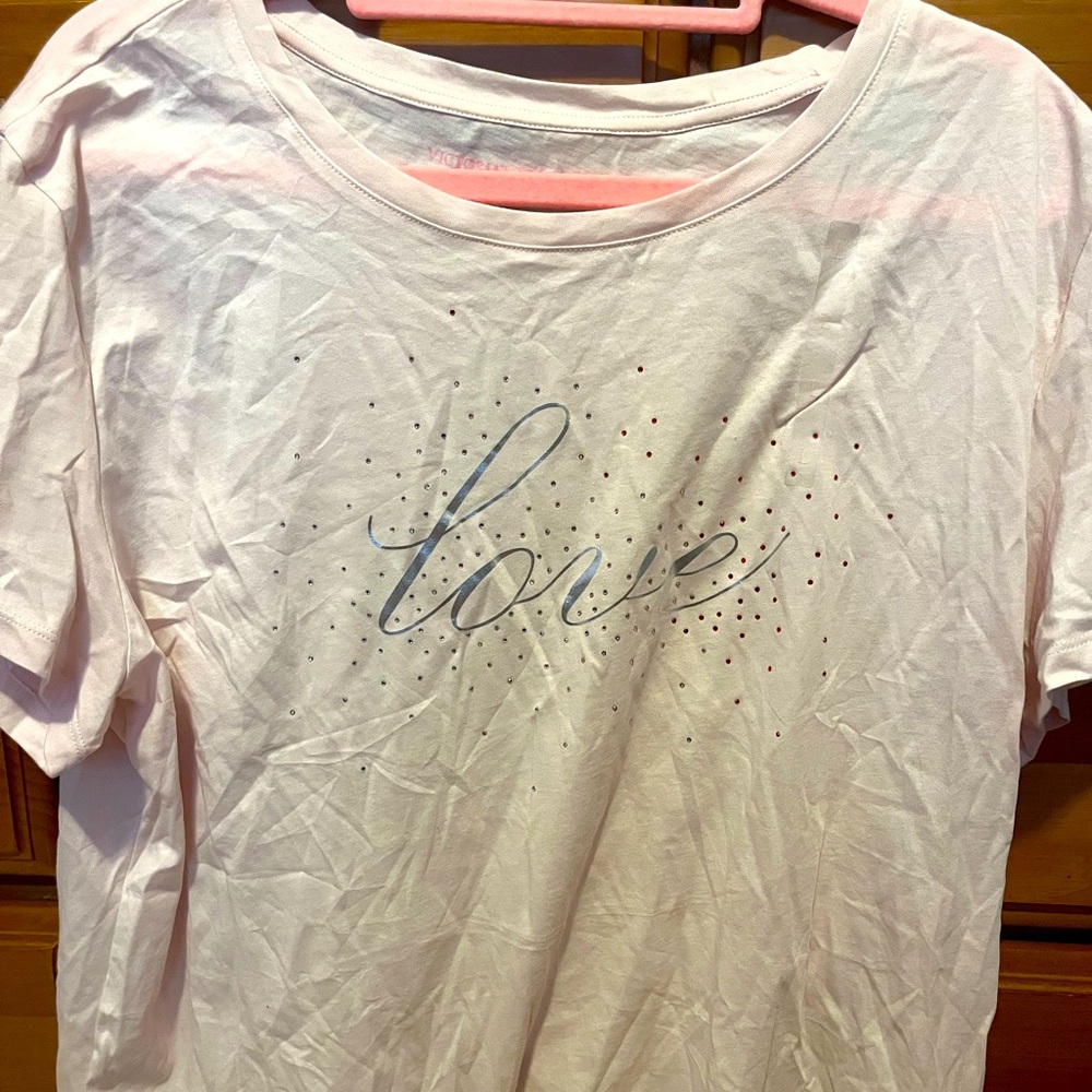 NWT Victoria’s Secret Sleep Tee